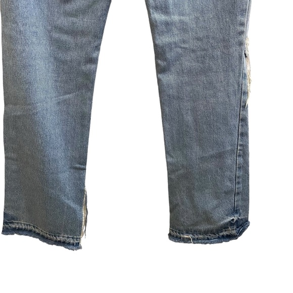 BDG Mid-rise Bootcut Jean-Distressed Light Wash Size 26 - Picture 9 of 10